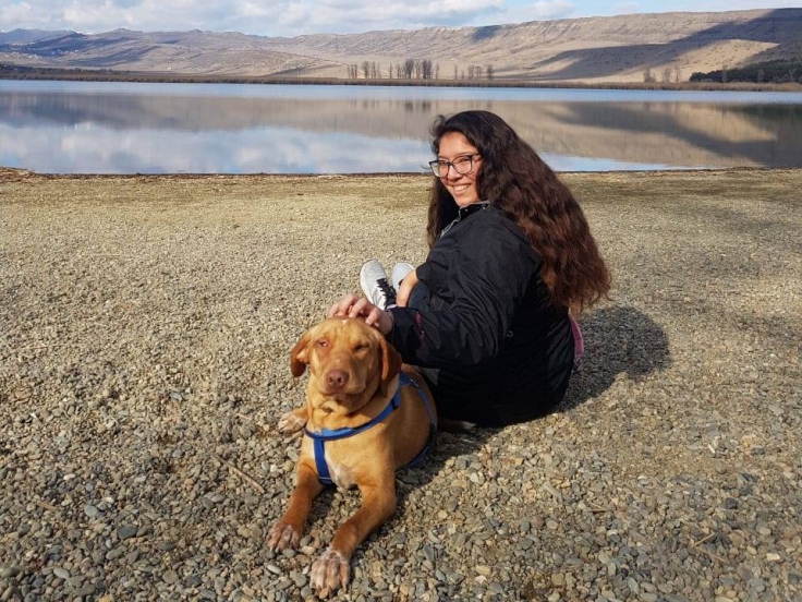 Arianna Ruiz and her shelter dog, Suzi
